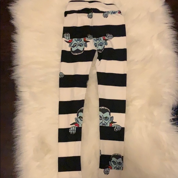 LuLaRoe leggings Size L/XL Halloween theme - Picture 3 of 4